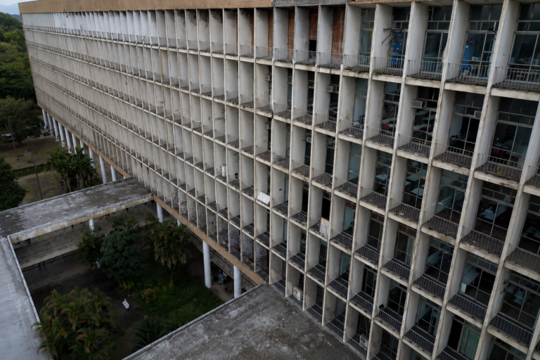 UFRJ precisa de R$ 1,27 bilhão para recuperar prédios deteriorados